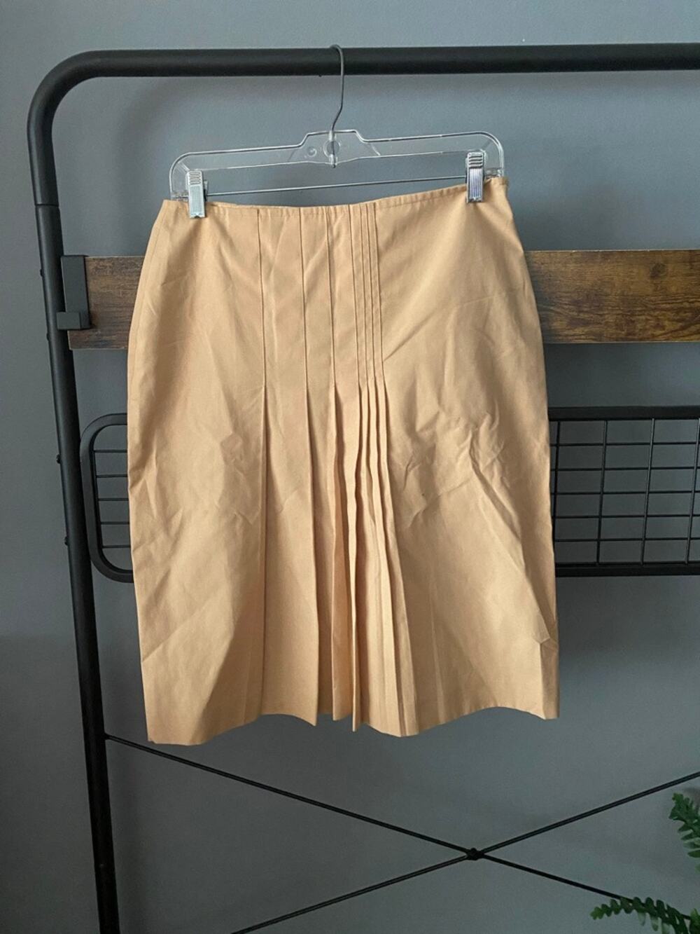Club Monaco Tan Pleated Front Skirt | 8